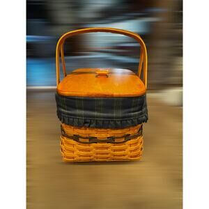 Longaberger 1998 collectors club harbor basket box set.plaid liner lid protector